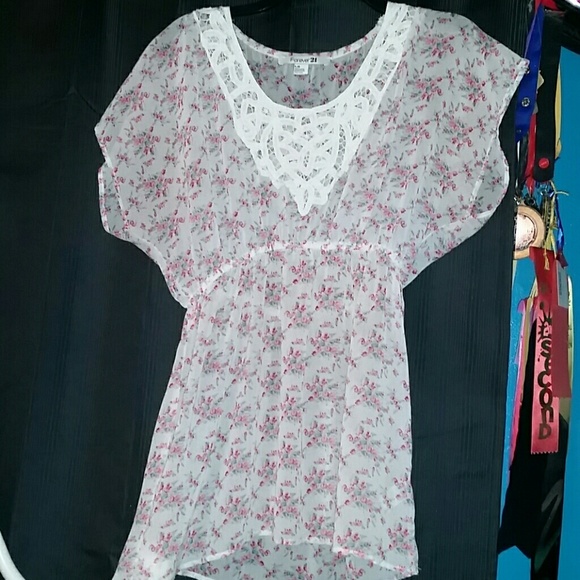 SOLDDD Flower Forever 21 top
