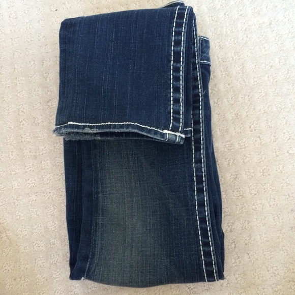 ⬇️PRICE DROP⬇️ BRAND NEW True Religion Jeans - Picture 3 of 4