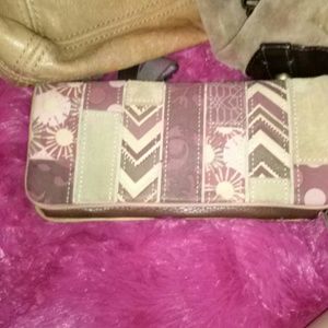 Fossil wallet