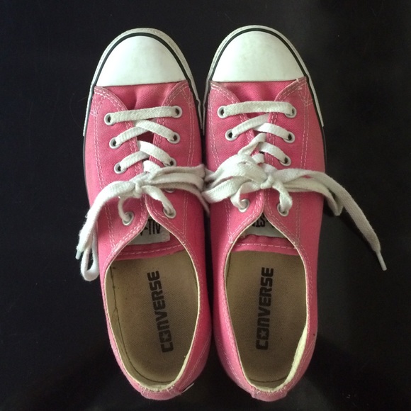 Pink Converse All Stars
