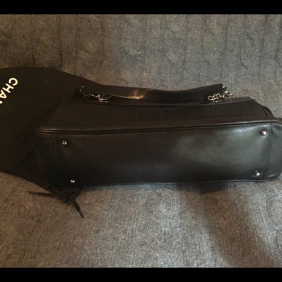 🎀 GIFTED TO MY SISTER: Mint Con Chanel Handbag 🎀 - Picture 4 of 4