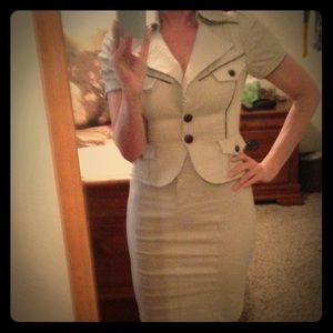 bebe Beautiful Striped Spring/Summer Suit