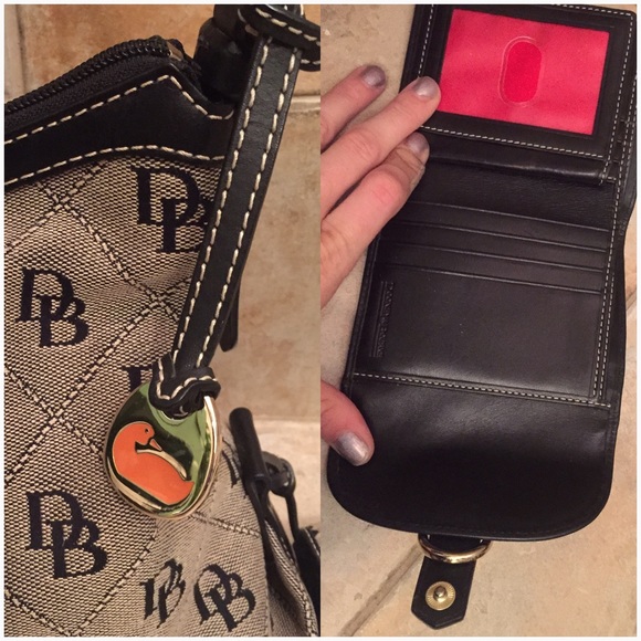 SALE ๐ฏ AUTH Dooney & Bourke Purse and wallet ๐ - Picture 2 of 4