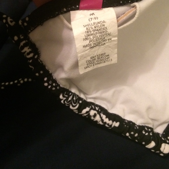 Black and White Bikini Top - Picture 3 of 3