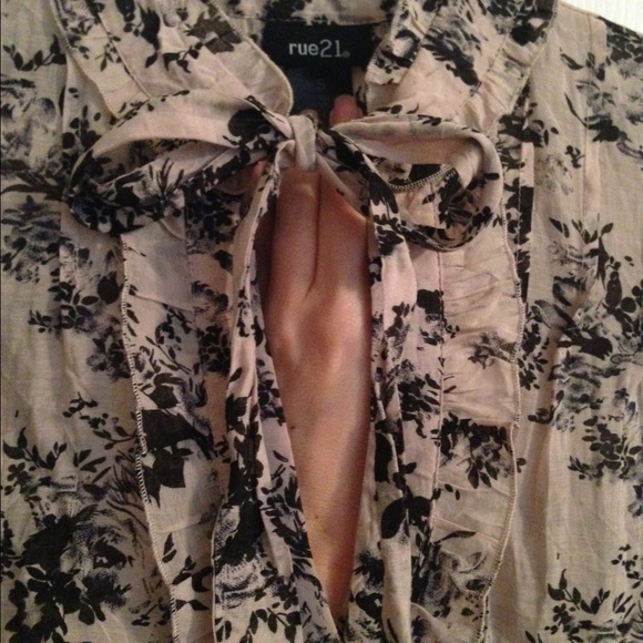 Perfect work blouse - Picture 2 of 3