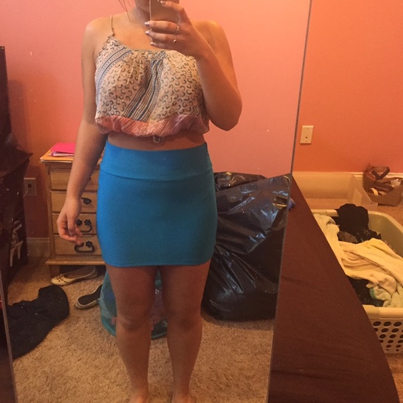 Crop top & blue skirt