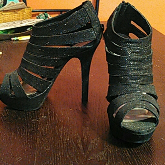Black sparkle and shine heels