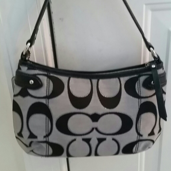 Authentic Coach Purse - Picture 4 of 4