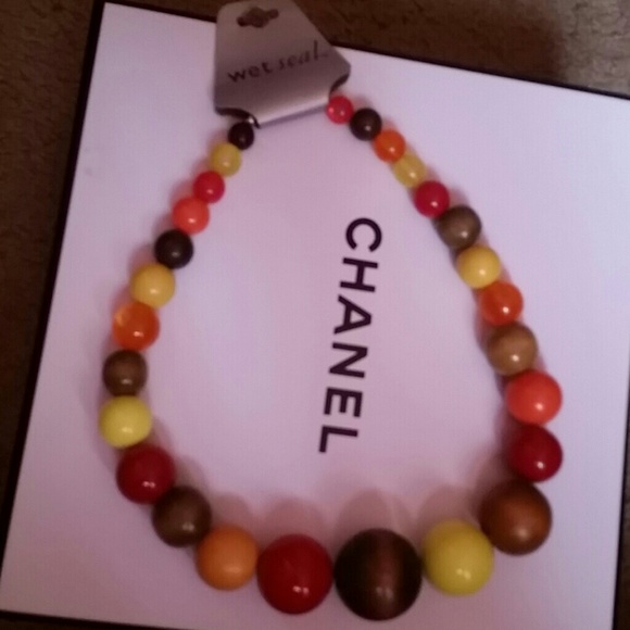 Breaded wooden necklace