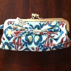 Blue bow wristlet