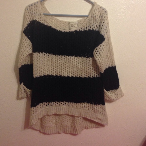 High low black and white sweater