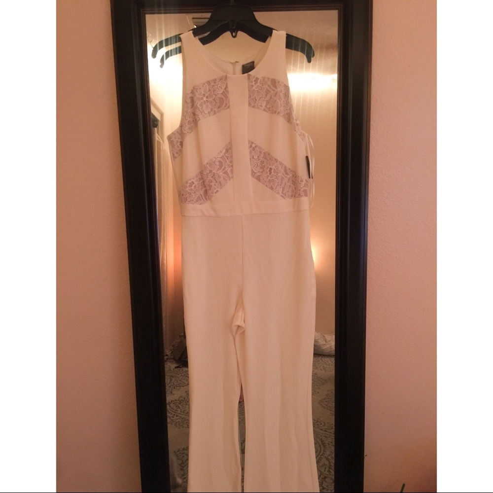 Cream Lace Jumpsuit - Picture 4 of 5