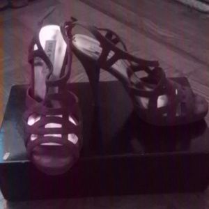 Ladies shoes