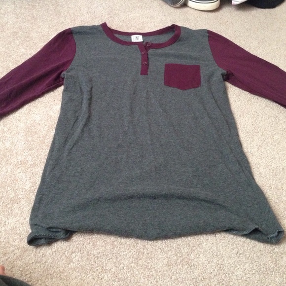 Zine Charcoal Gray/Maroon baseball T