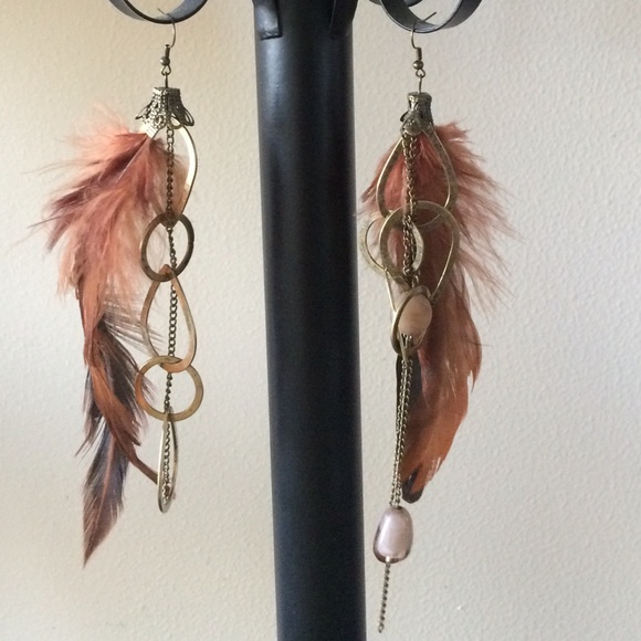 Feather Earrings Y5