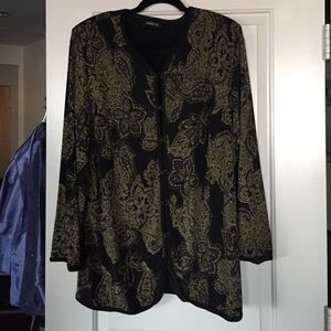 ❗️bundled❗️Very pretty jacket/sweater.