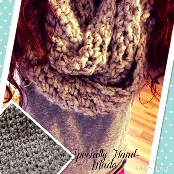 Chunky Grey Infinity Scarf