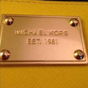 💛Authentic Yellow MK Wristlet💛