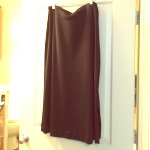 ❗️bundled❗️Black straight skirt.