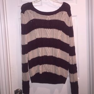 Super cute stripped Forever 21 knitted sweater!