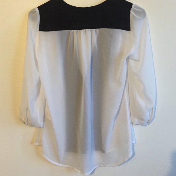 Blouse - Picture 2 of 2