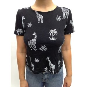 Giraffe-print tee