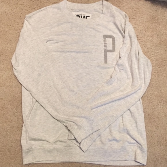 VS PINK sweater