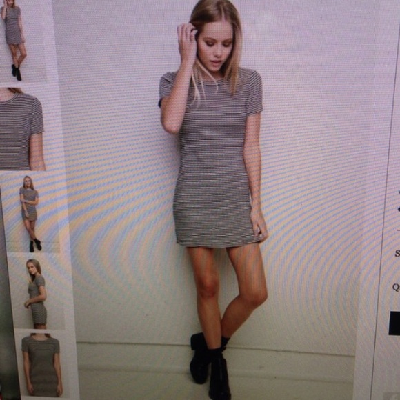 Brandy Melville stripped dress - Picture 1 of 3