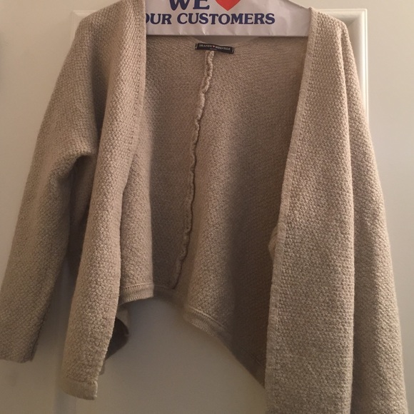 Brandy Melville cropped Caroline cardigan