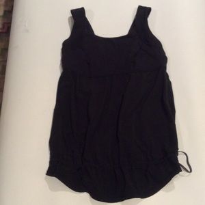 Black lulu tank