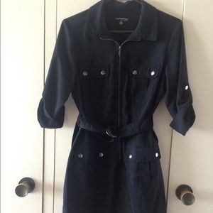 Super cute black zippered dress 💃🏻