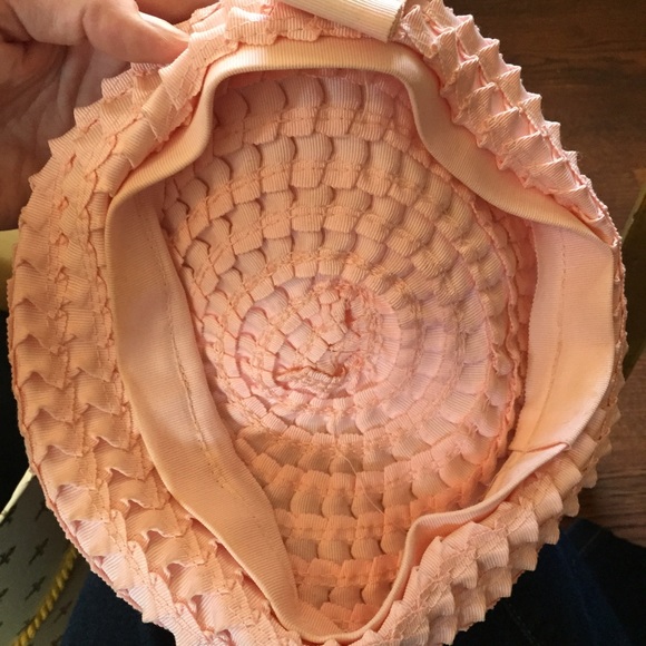 😥 SOLD locally Vintage Light Pink Ribbon Beret - Picture 3 of 4