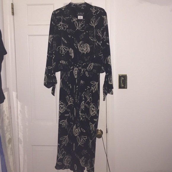 SALE Lovely black/cream flowy tank dress w/ jacket