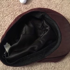 Hat that's brown