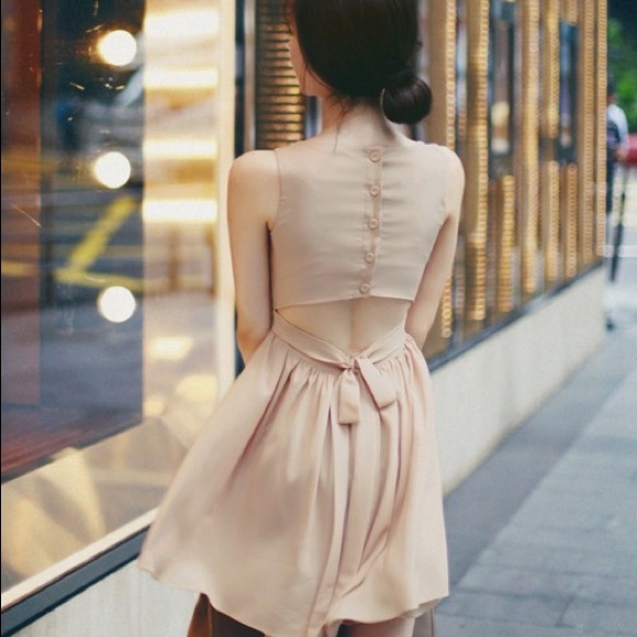 Open back bow tie dress