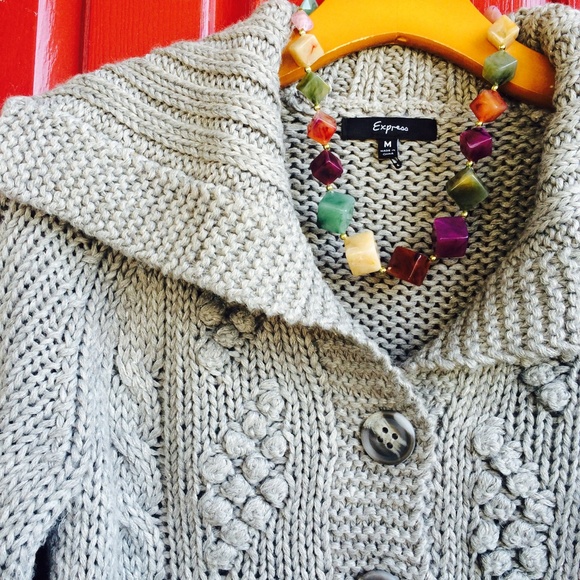 Express Sweater - Picture 2 of 3