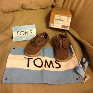 ‼️Toms‼️ kids Ash canvas shoes ‼️toddler ‼️
