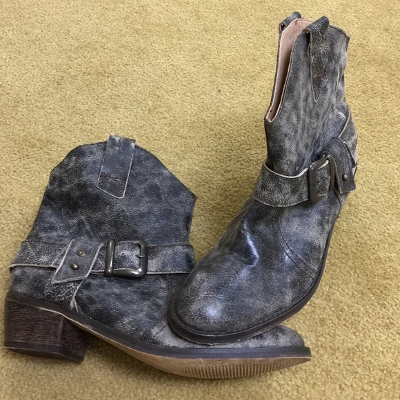 Sell today…dingo