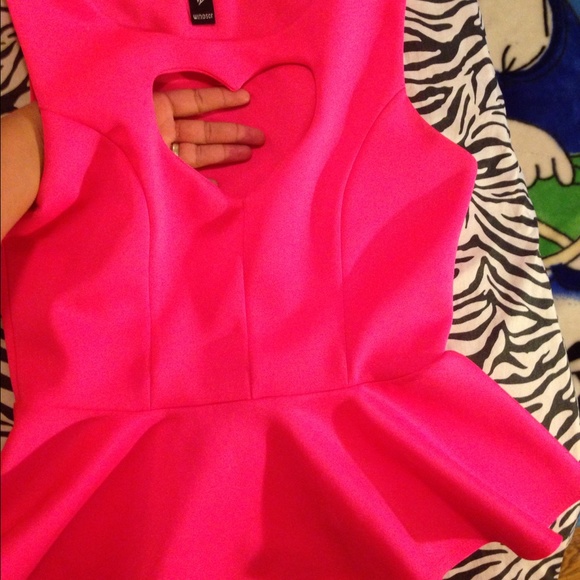 🌸Beautiful pink Top🌸 - Picture 3 of 3