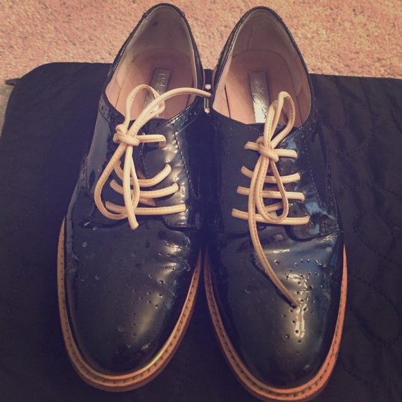 Halogen shoes
