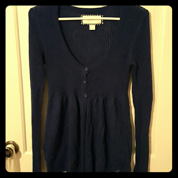 American eagle sweater