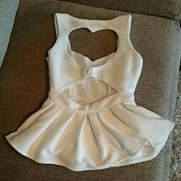 Top - Picture 2 of 4