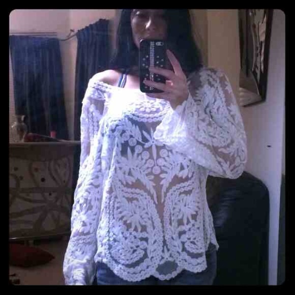 bebe Tops - Fabulous top white sheer crochet mesh tshirt