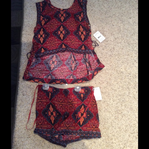 *SOLD* Free People Dalia Dreams Romper - Picture 4 of 4