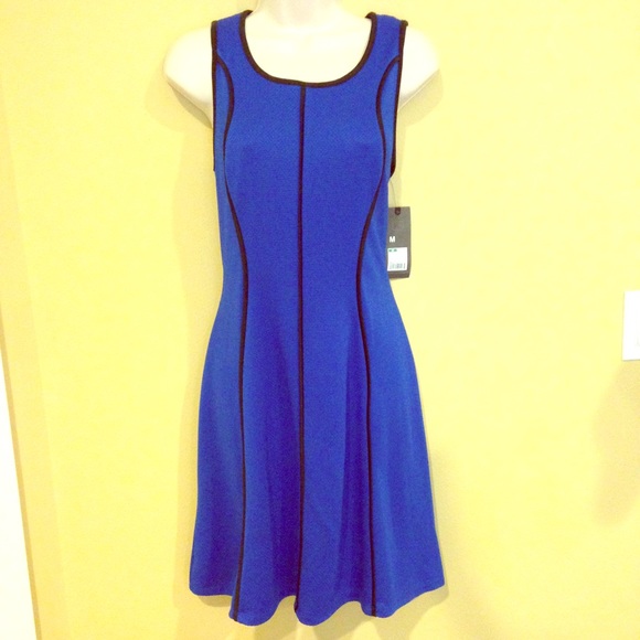 Flattering blue dress NWT