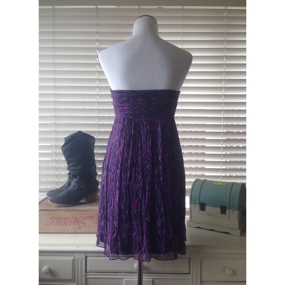 💜Express Purple Print Silk Cocktail Dress - Picture 3 of 4
