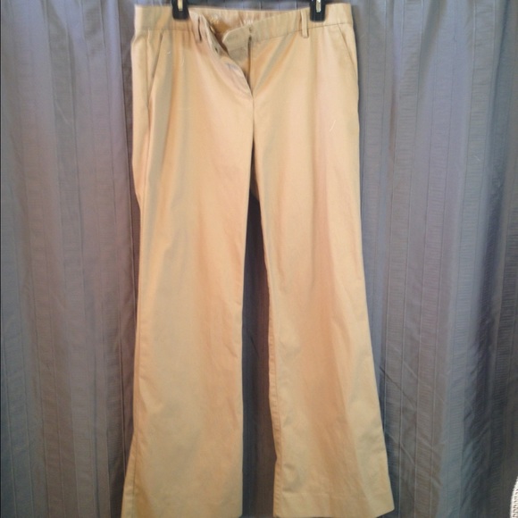 GAP perfect khaki