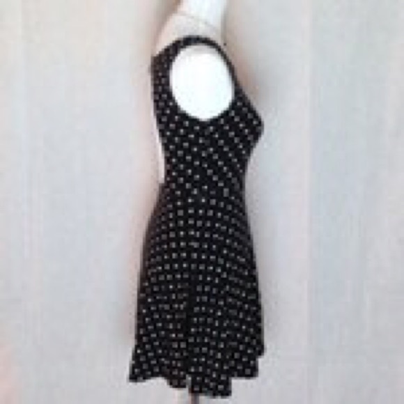 ❤️EUC/Brandy Melville/Polka-Dot/Open Back/Skater - Picture 3 of 4