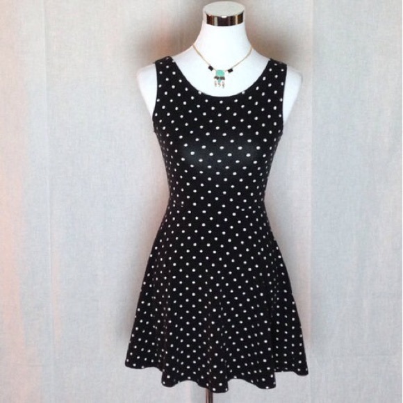 ❤️EUC/Brandy Melville/Polka-Dot/Open Back/Skater - Picture 4 of 4