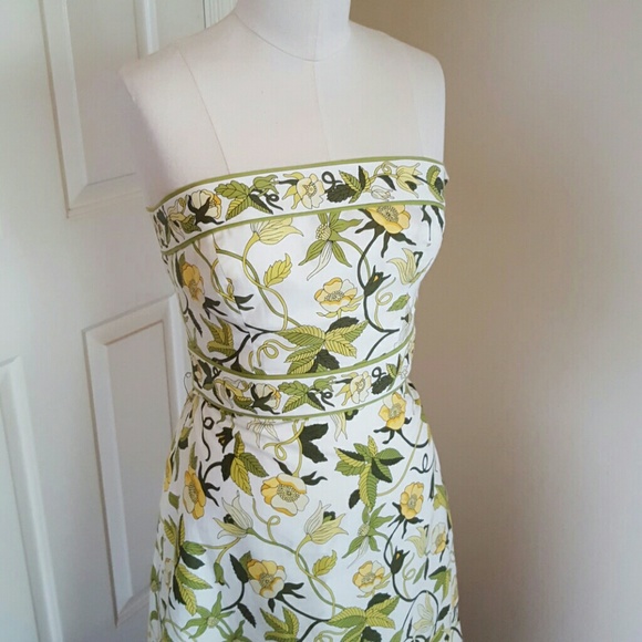 Ann Taylor Dresses & Skirts - Ann Taylor strapless floral dress